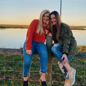 Meet your Posher, Reagan